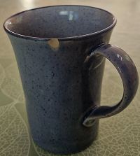 Mugg med trasig kant-200 px